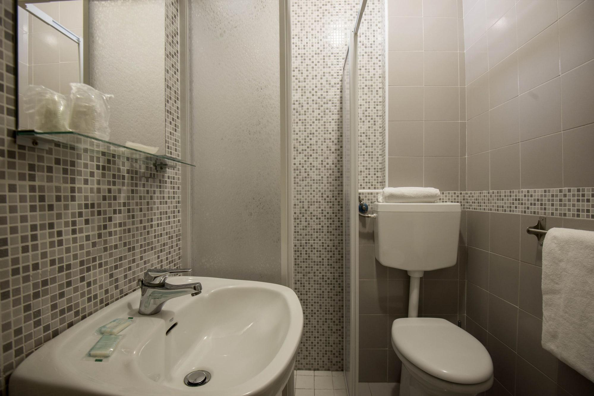 Hotel Scarlet Ріміні Екстер'єр фото